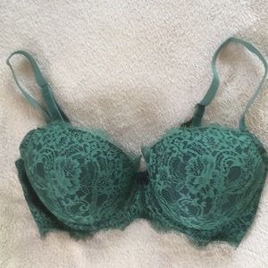 VS lace bra